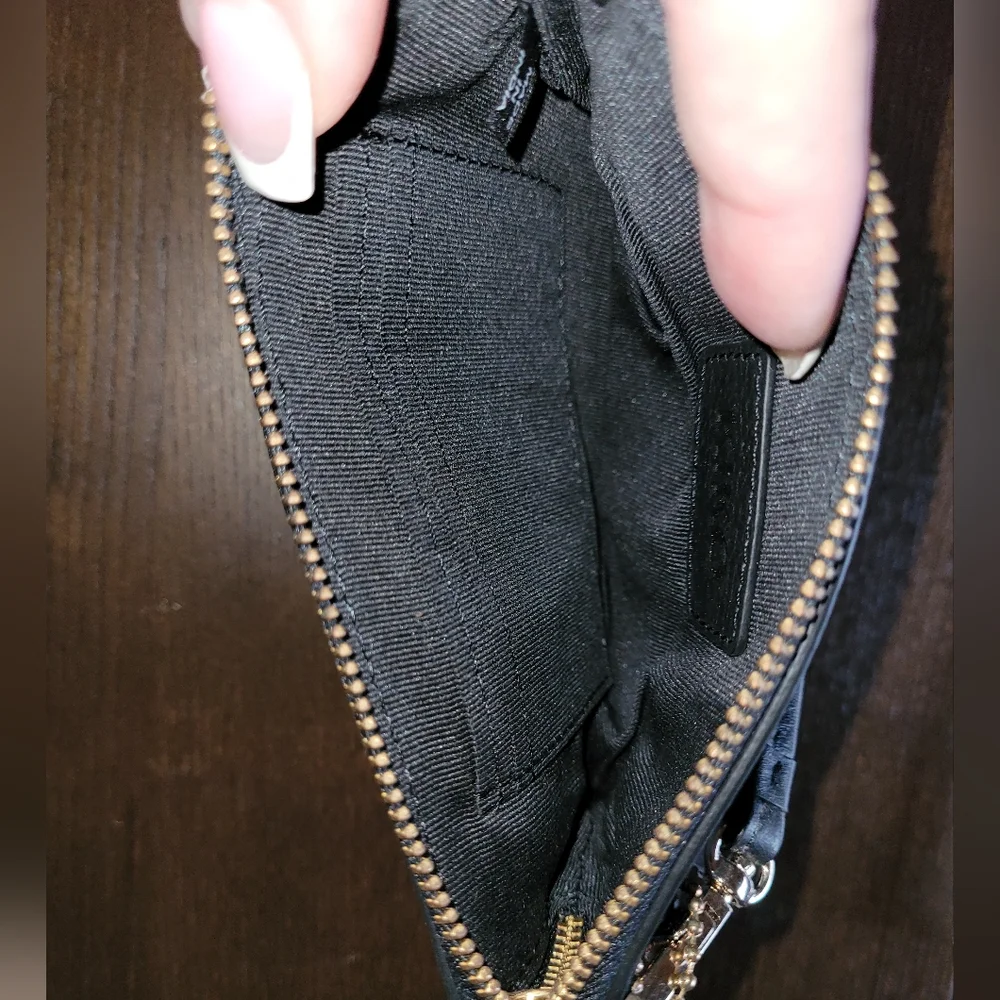Kiko Small Wristlet - Picture 2 of 4